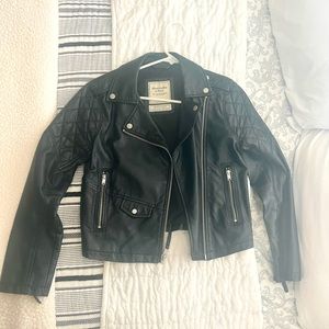 Abercrombie Leather jacket size Medium